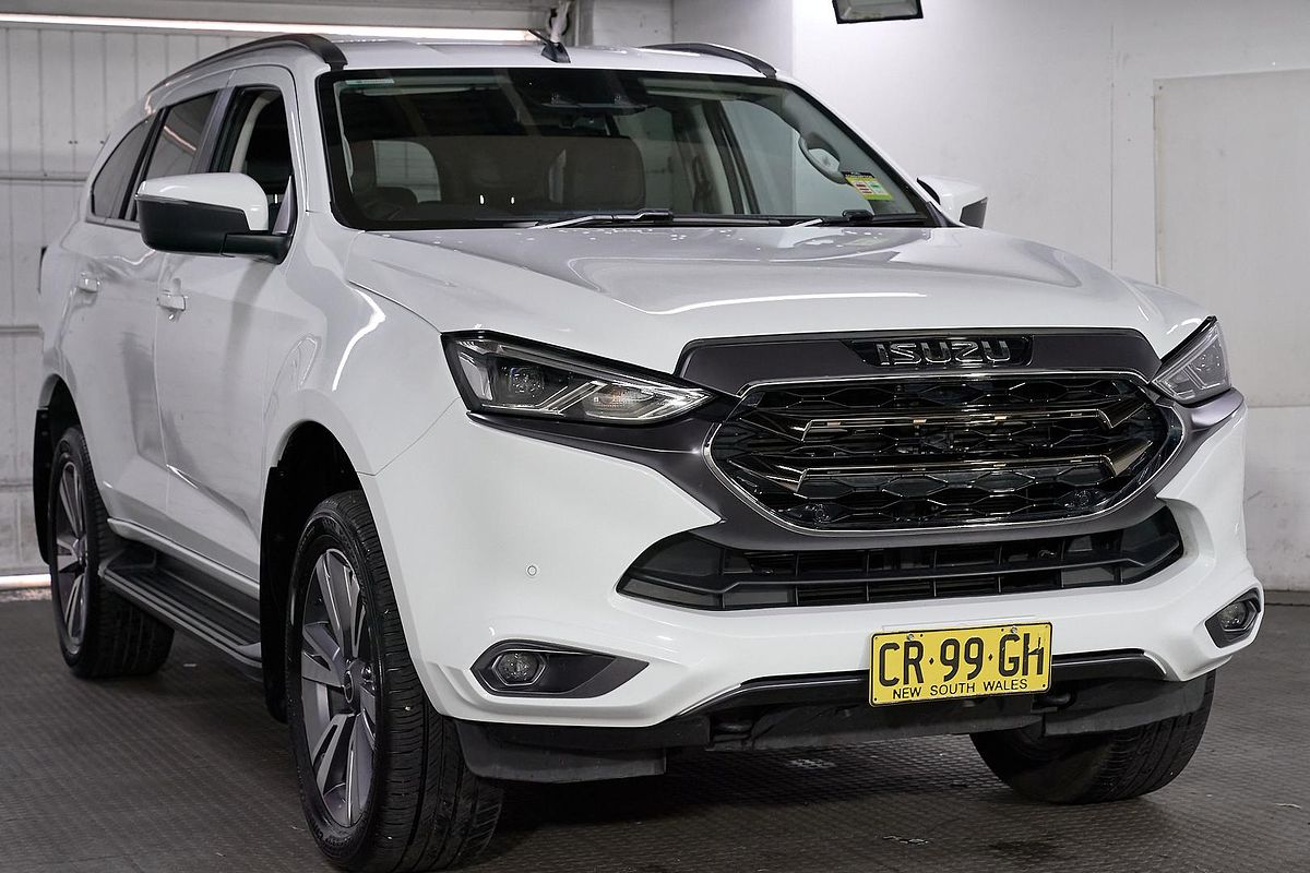 2023 Isuzu MU-X LS-T