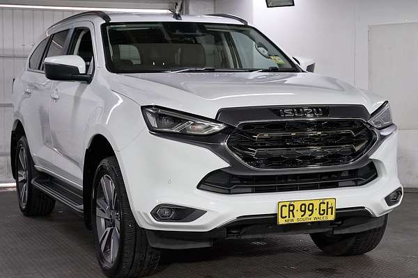 2023 Isuzu MU-X LS-T