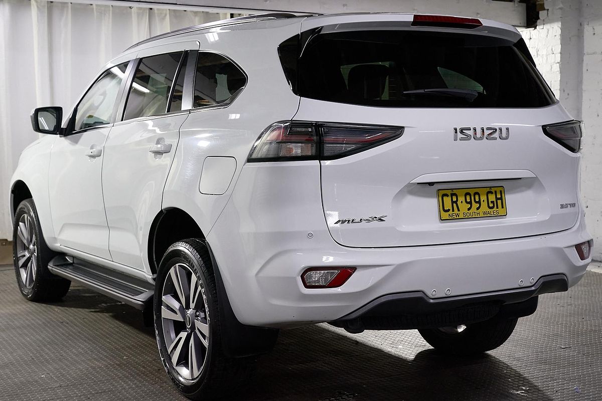 2023 Isuzu MU-X LS-T