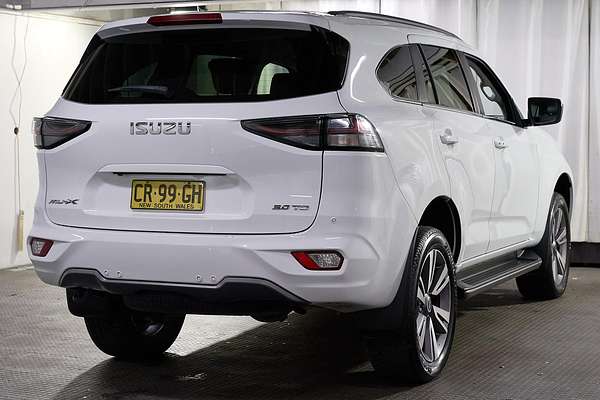 2023 Isuzu MU-X LS-T