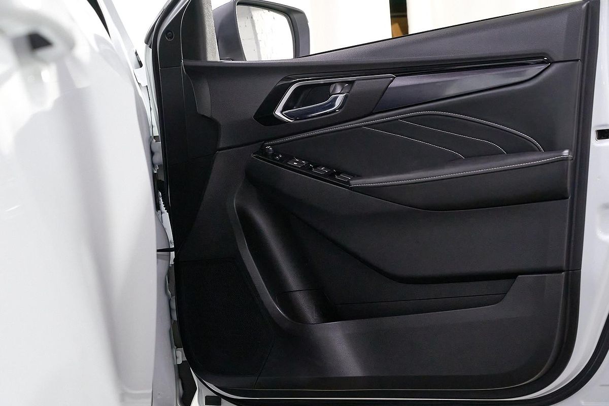 2023 Isuzu MU-X LS-T