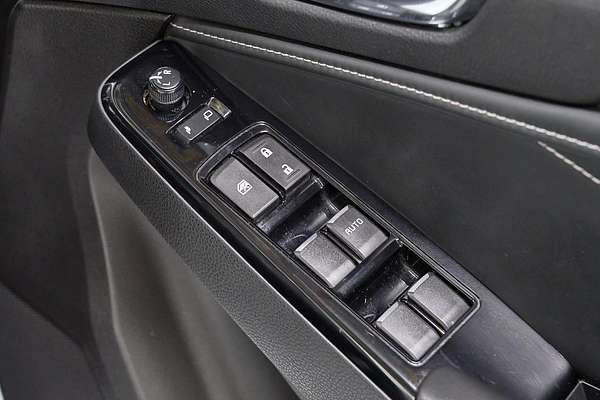 2023 Isuzu MU-X LS-T