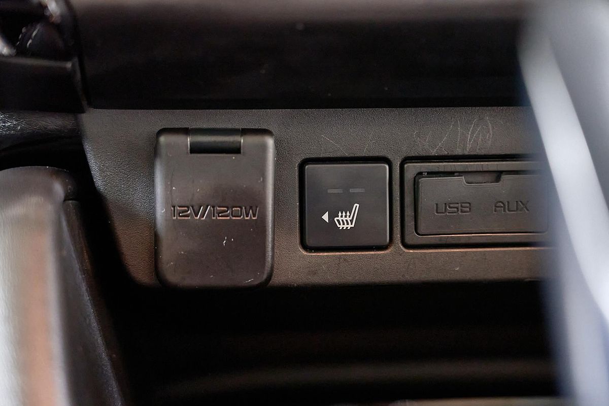 2023 Isuzu MU-X LS-T