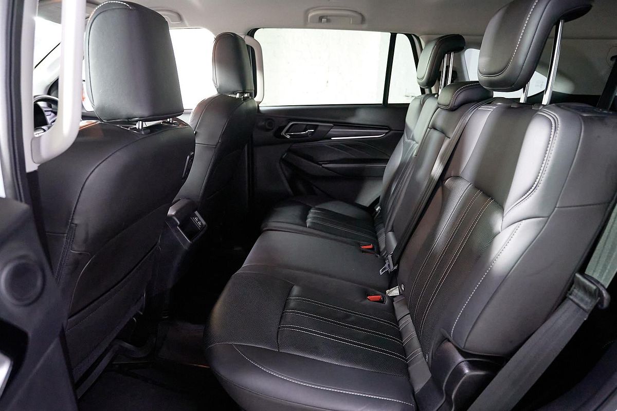 2023 Isuzu MU-X LS-T