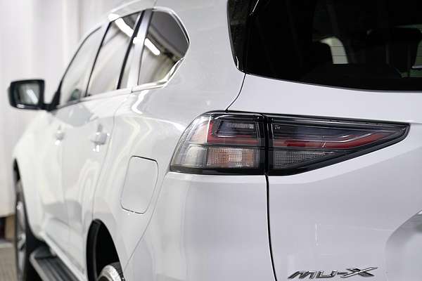 2023 Isuzu MU-X LS-T