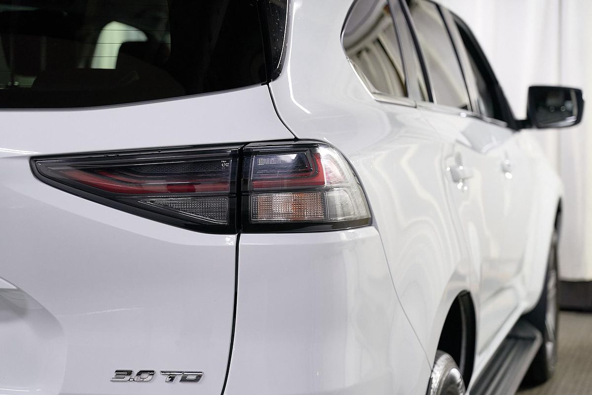 2023 Isuzu MU-X LS-T