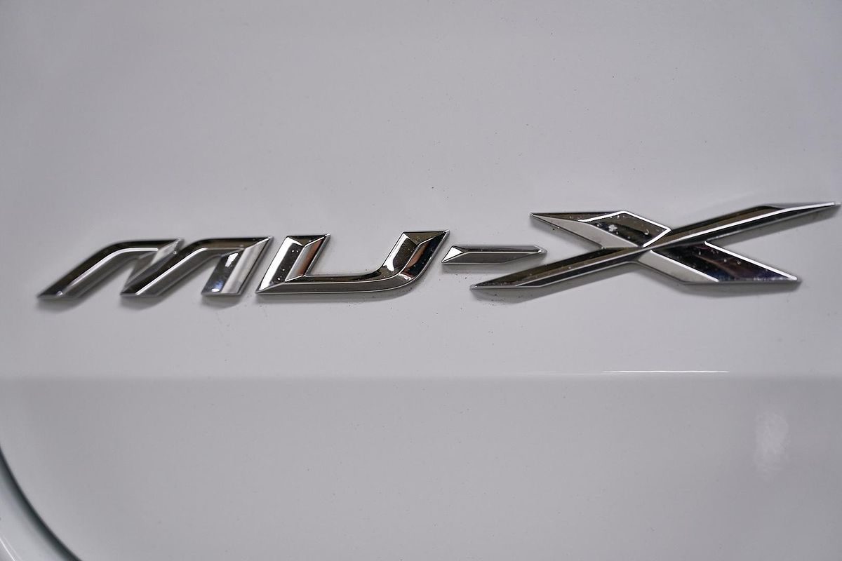 2023 Isuzu MU-X LS-T