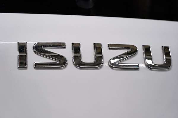 2023 Isuzu MU-X LS-T