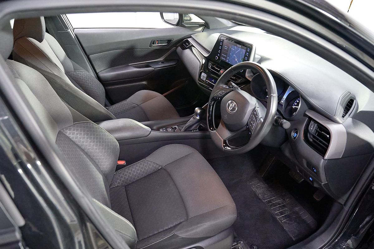 2023 Toyota C-HR GXL NGX10R