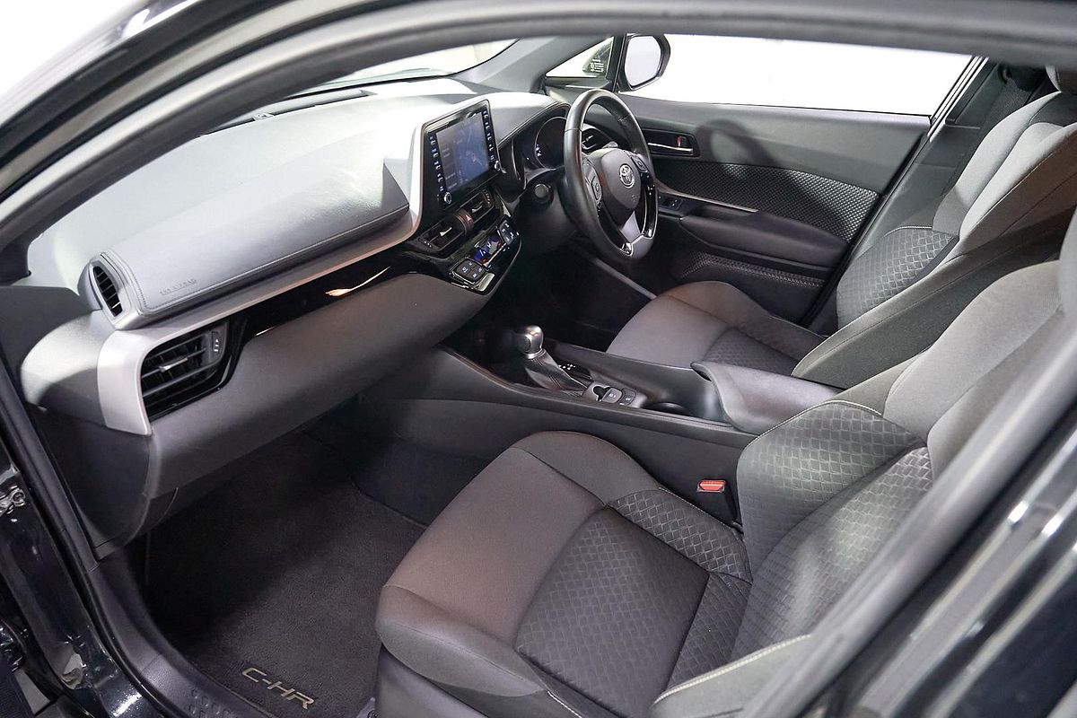 2023 Toyota C-HR GXL NGX10R