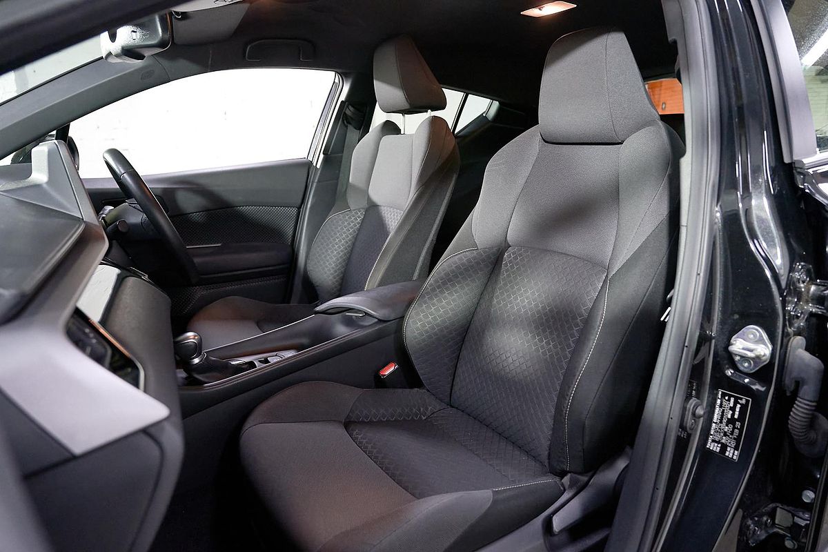2023 Toyota C-HR GXL NGX10R
