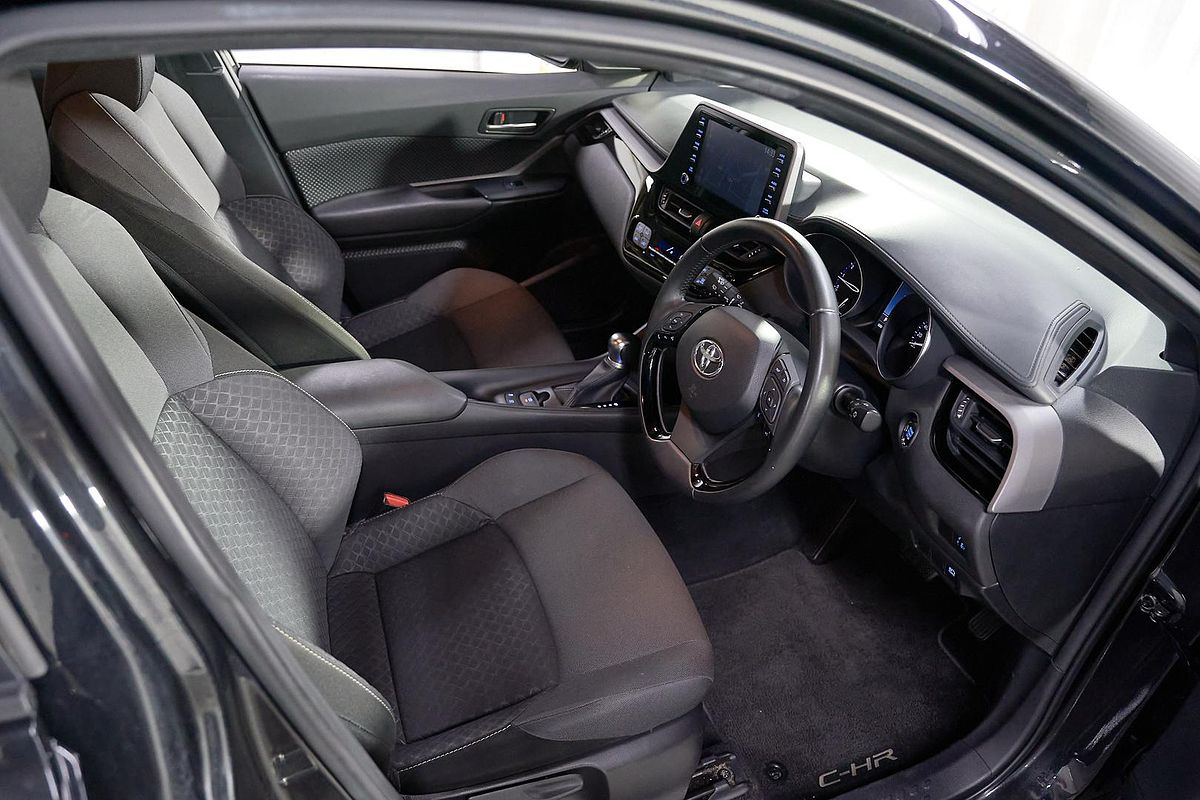 2023 Toyota C-HR GXL NGX10R