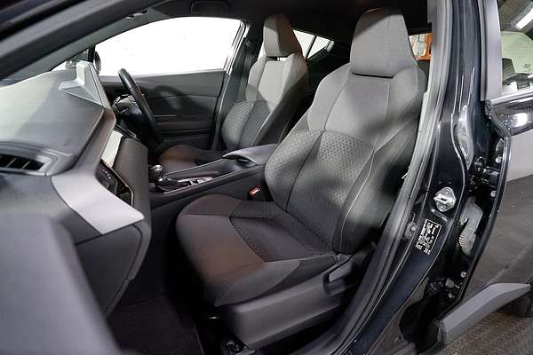 2023 Toyota C-HR GXL NGX10R