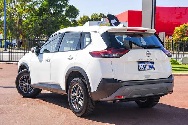 2024 Nissan X-TRAIL ST T33