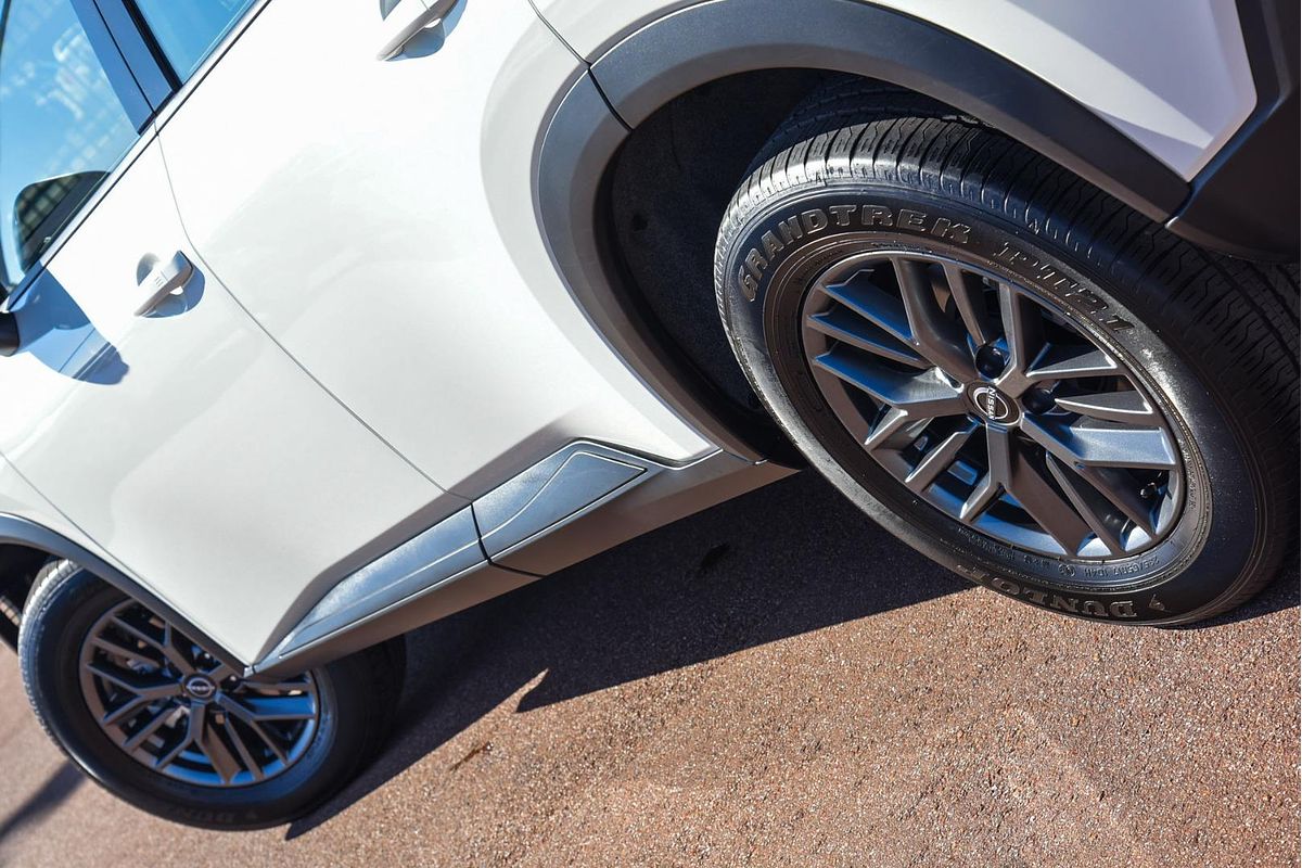 2024 Nissan X-TRAIL ST T33