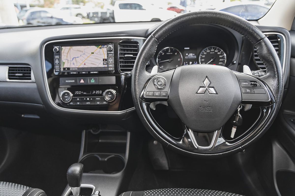 2016 Mitsubishi Outlander XLS ZK