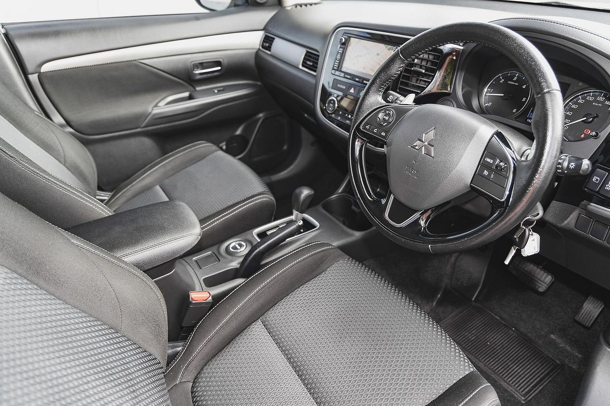 2016 Mitsubishi Outlander XLS ZK