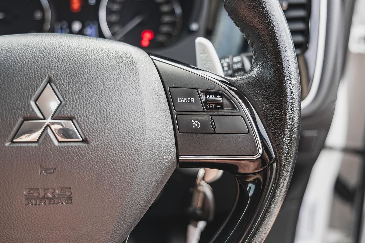 2016 Mitsubishi Outlander XLS ZK