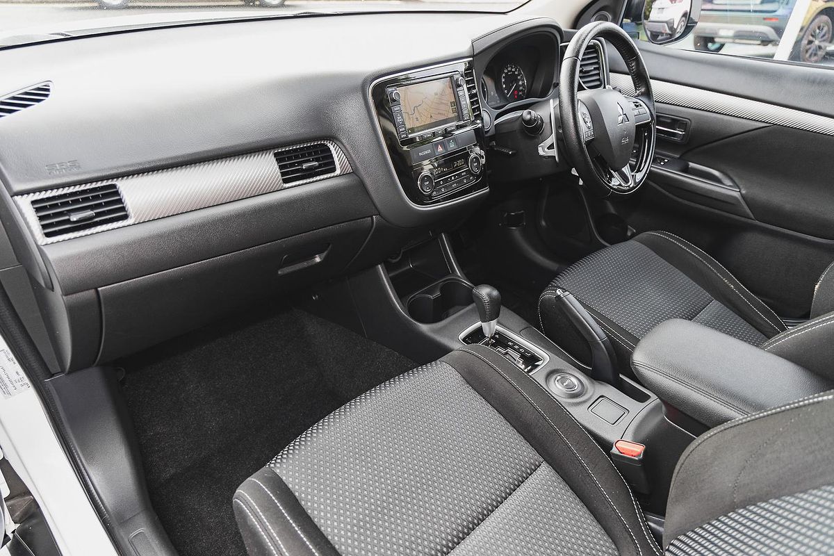 2016 Mitsubishi Outlander XLS ZK