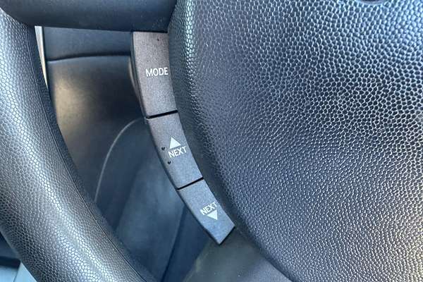 2004 Holden Commodore Executive VY II