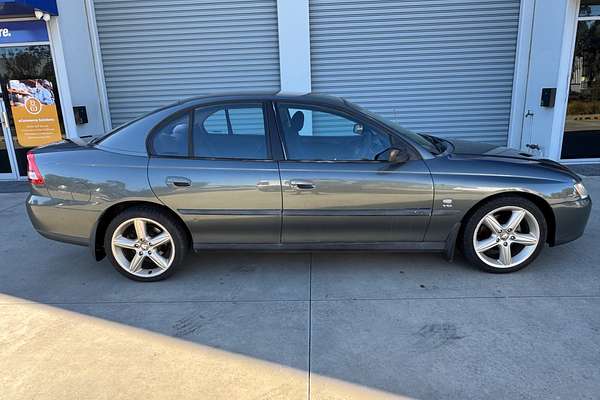 2004 Holden Commodore Executive VY II