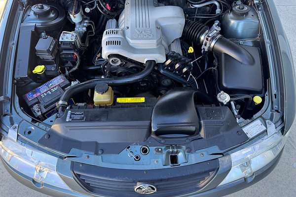 2004 Holden Commodore Executive VY II