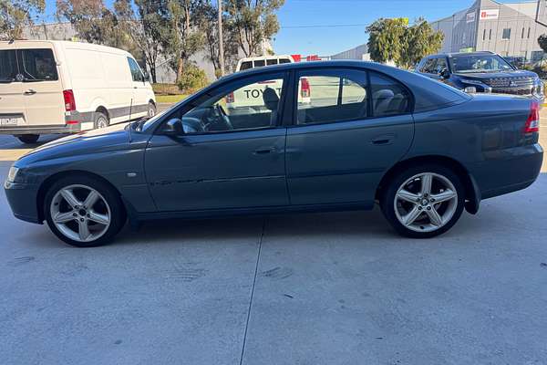 2004 Holden Commodore Executive VY II