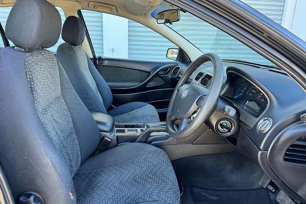 2004 Holden Commodore Executive VY II