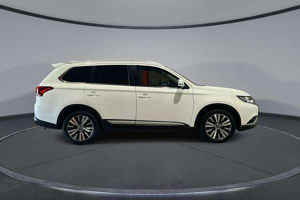2020 Mitsubishi Outlander LS ZL