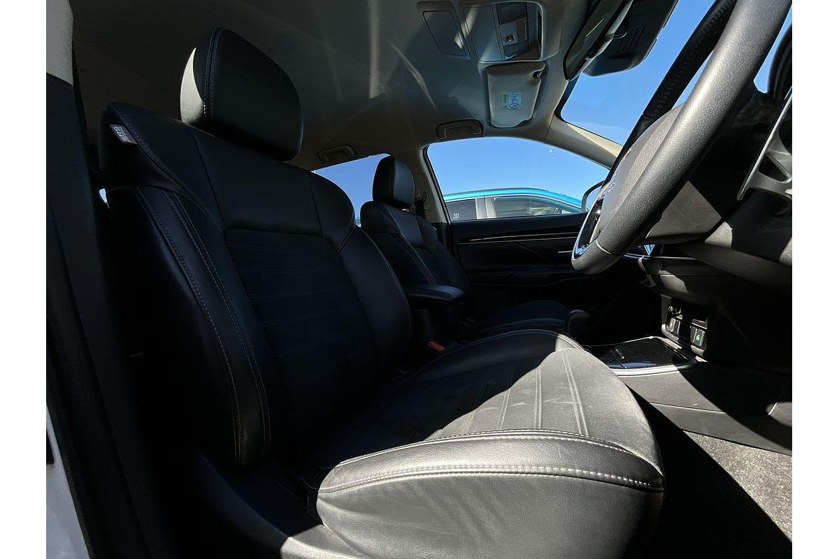 2020 Mitsubishi Outlander LS ZL