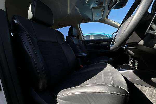 2020 Mitsubishi Outlander LS ZL
