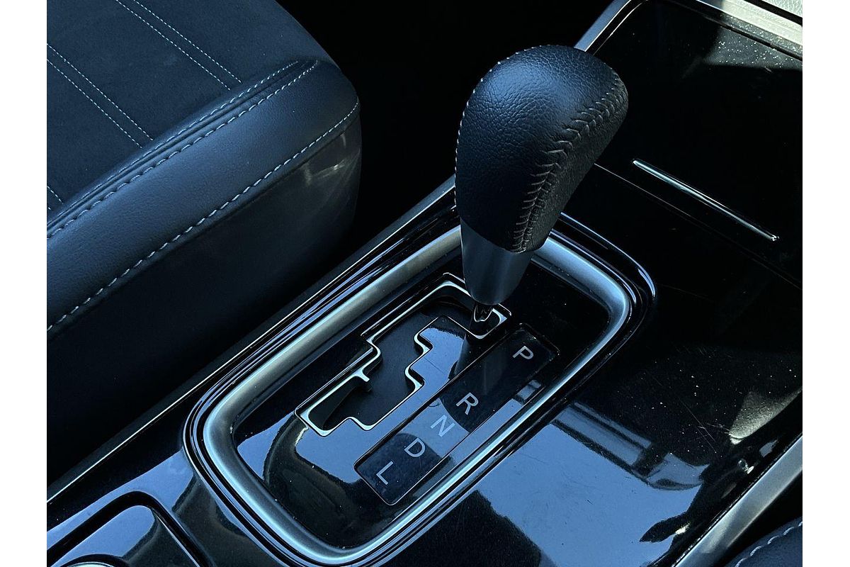 2020 Mitsubishi Outlander LS ZL