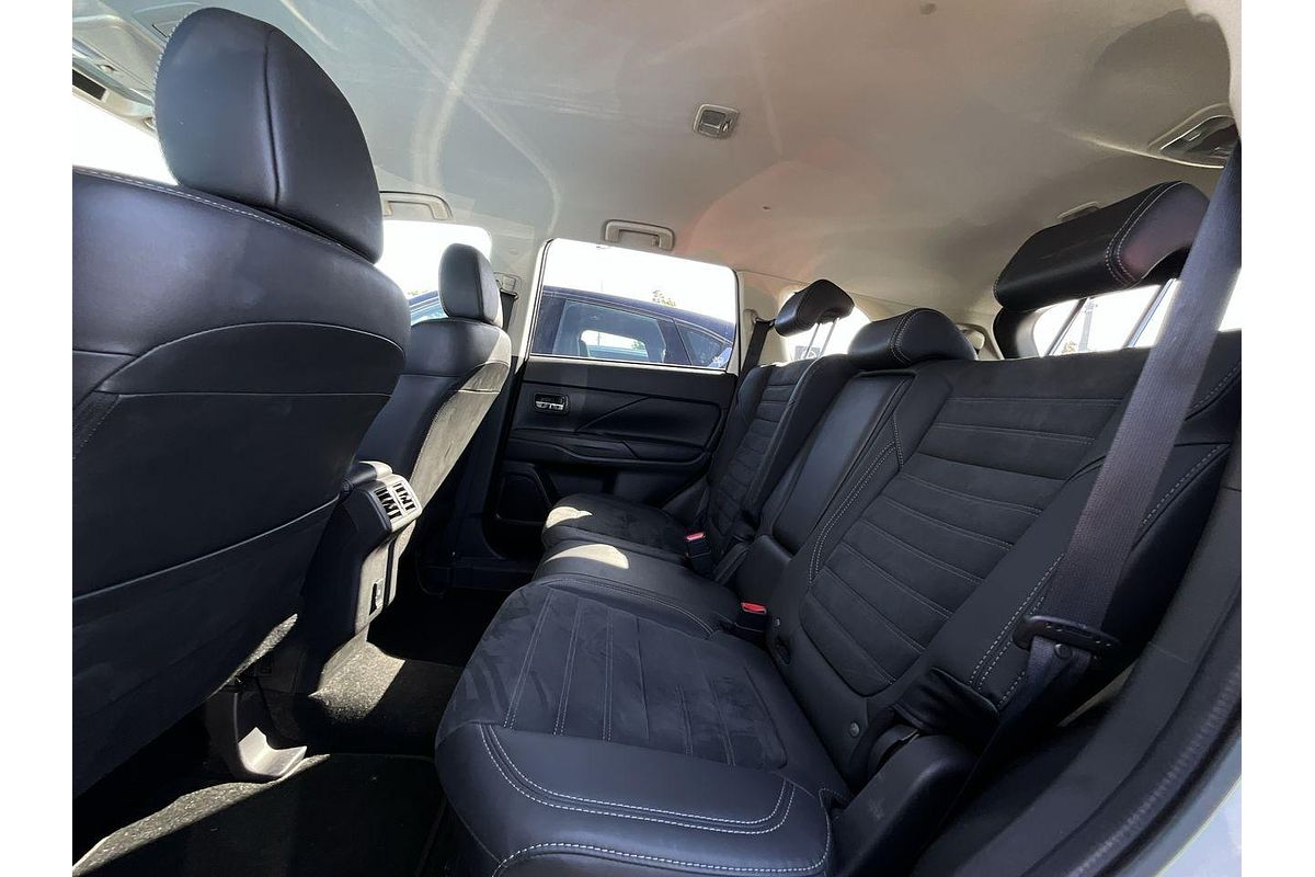2020 Mitsubishi Outlander LS ZL