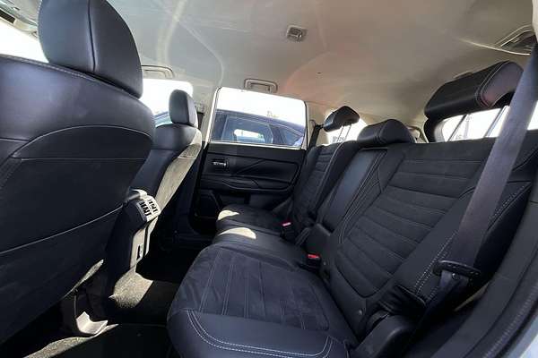 2020 Mitsubishi Outlander LS ZL