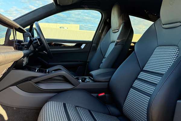 2024 Porsche Cayenne GTS 9YB II