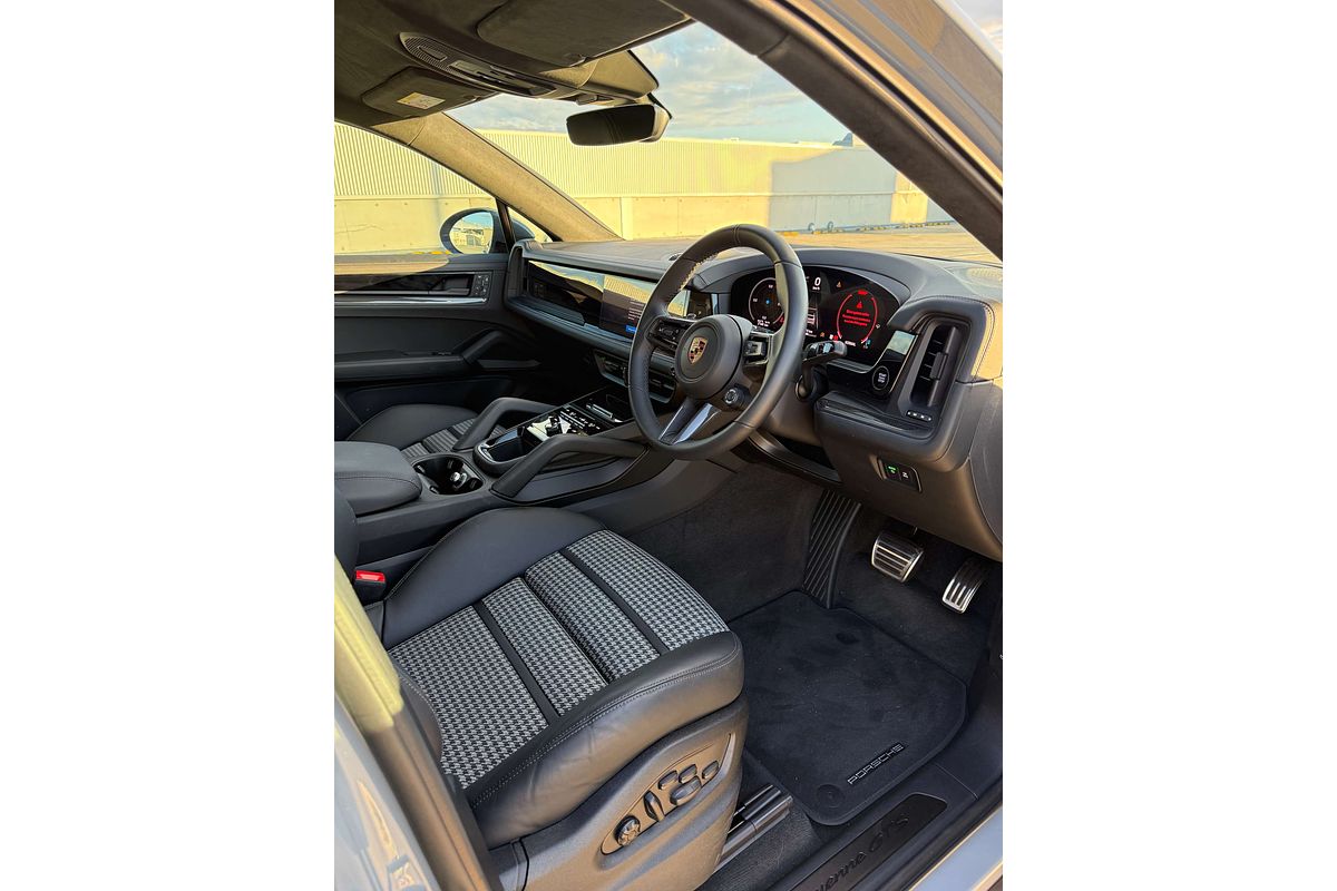 2024 Porsche Cayenne GTS 9YB II