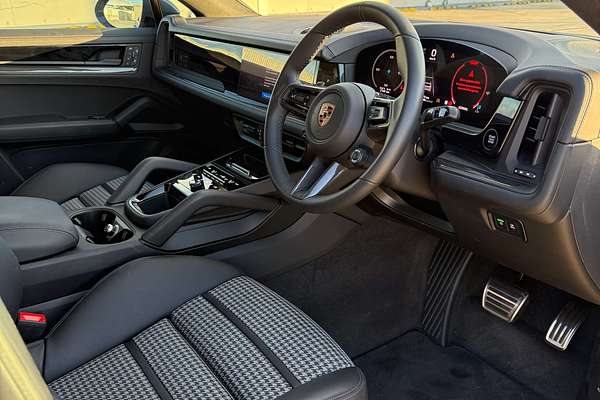 2024 Porsche Cayenne GTS 9YB II