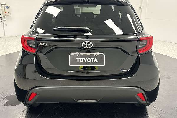 2024 Toyota Yaris SX Hybrid MXPH10R