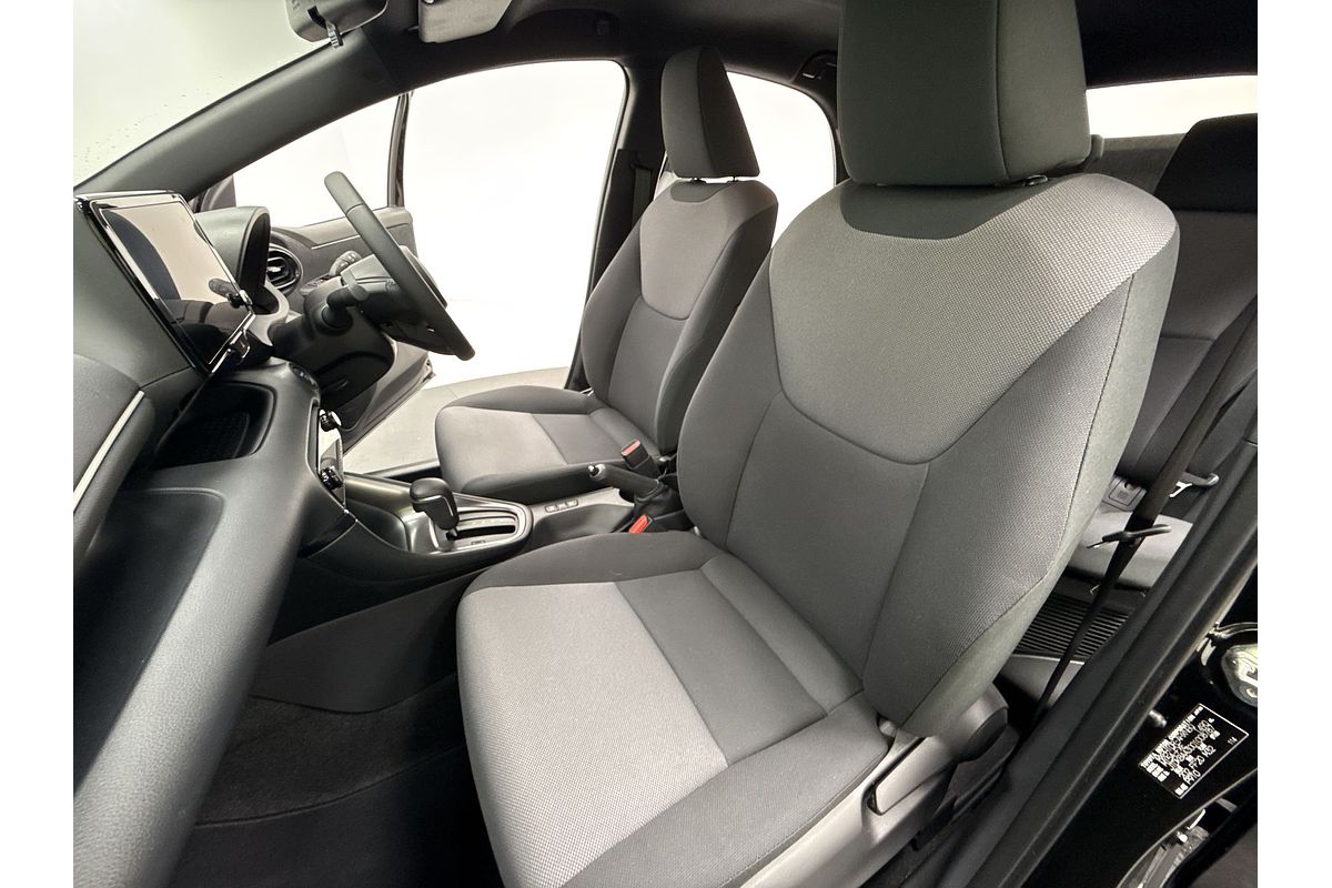 2024 Toyota Yaris SX Hybrid MXPH10R