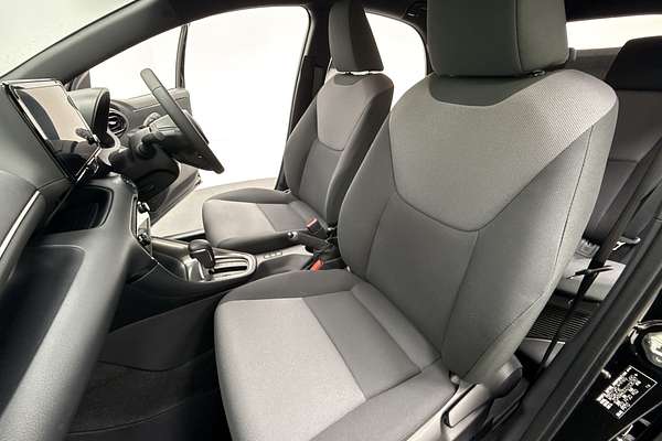 2024 Toyota Yaris SX Hybrid MXPH10R
