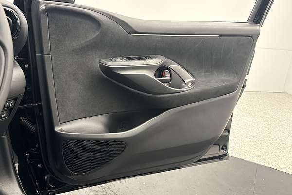 2024 Toyota Yaris SX Hybrid MXPH10R