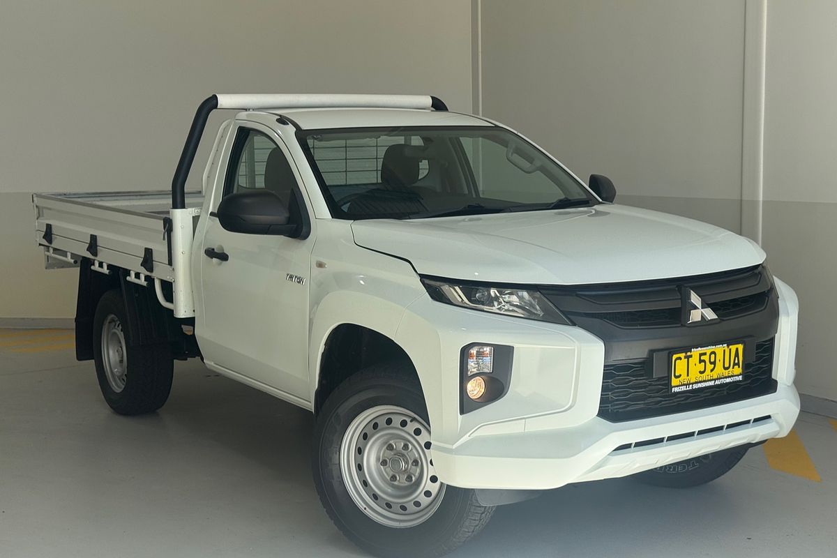 2018 Mitsubishi Triton GLX MR 4X4