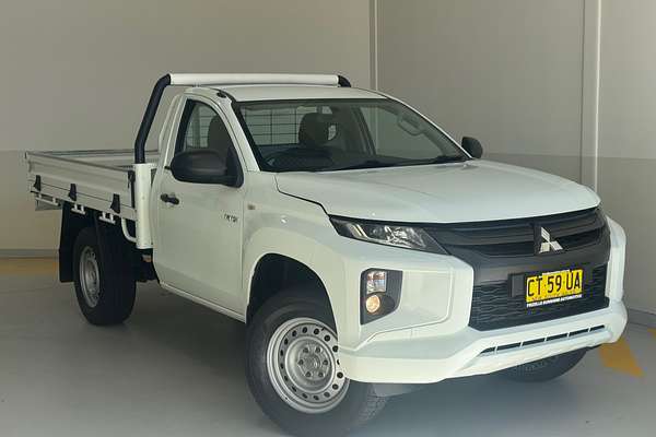 2018 Mitsubishi Triton GLX MR 4X4