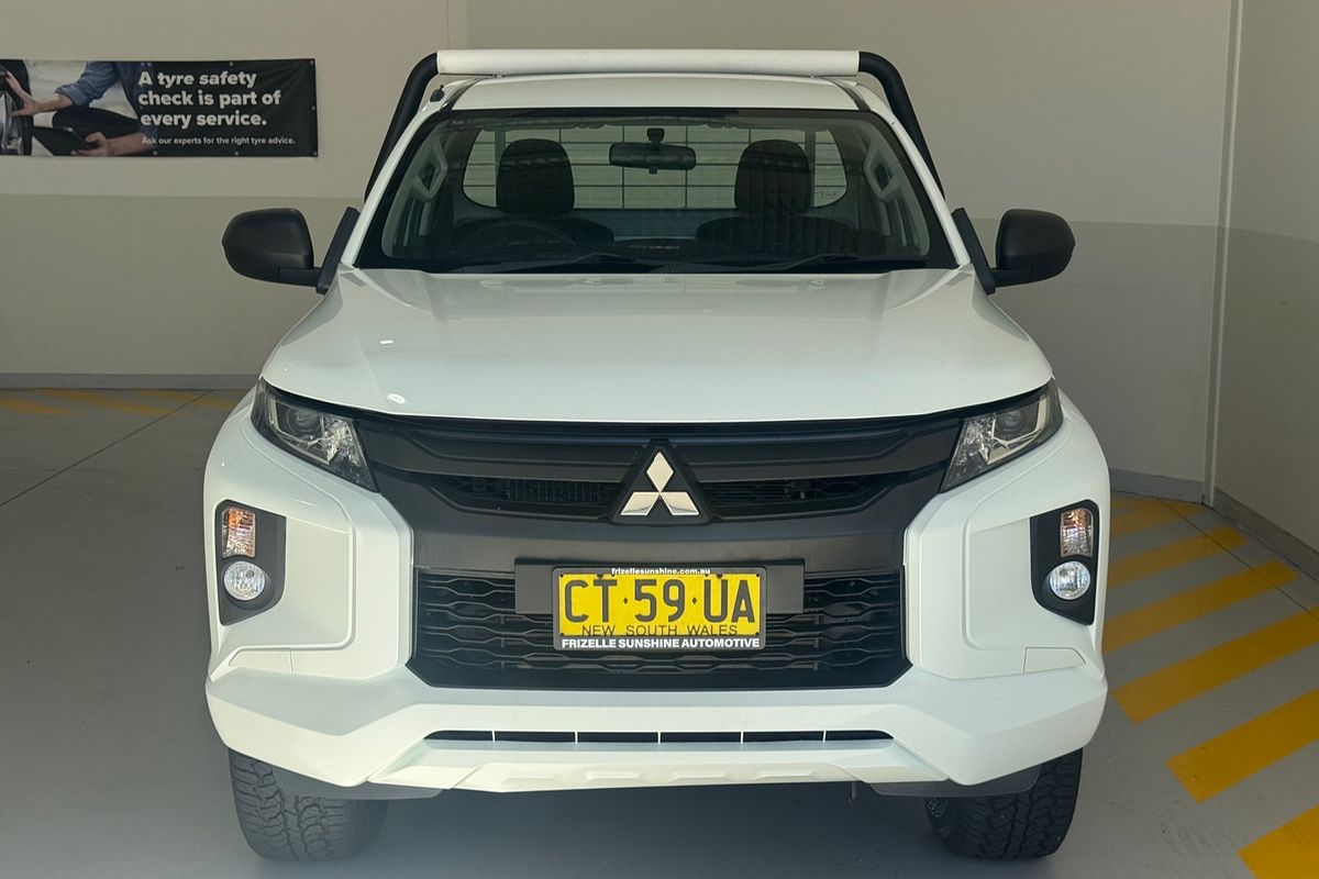2018 Mitsubishi Triton GLX MR 4X4