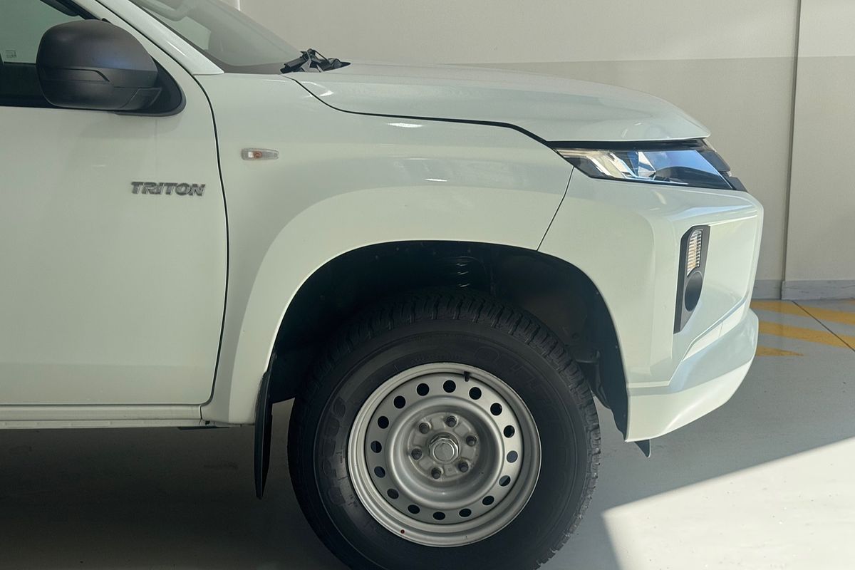 2018 Mitsubishi Triton GLX MR 4X4
