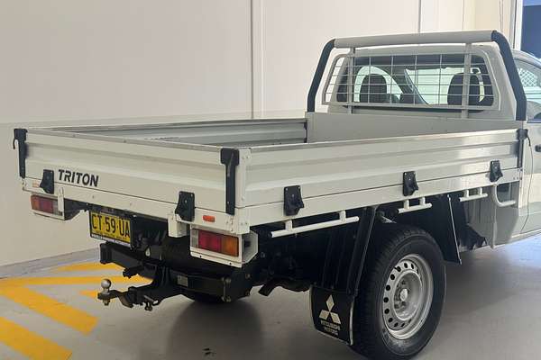 2018 Mitsubishi Triton GLX MR 4X4