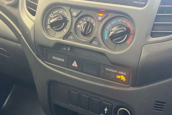 2018 Mitsubishi Triton GLX MR 4X4
