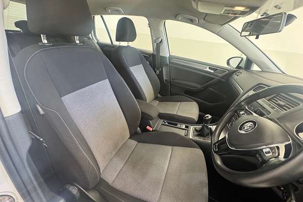 2016 Volkswagen Golf 92TSI 7