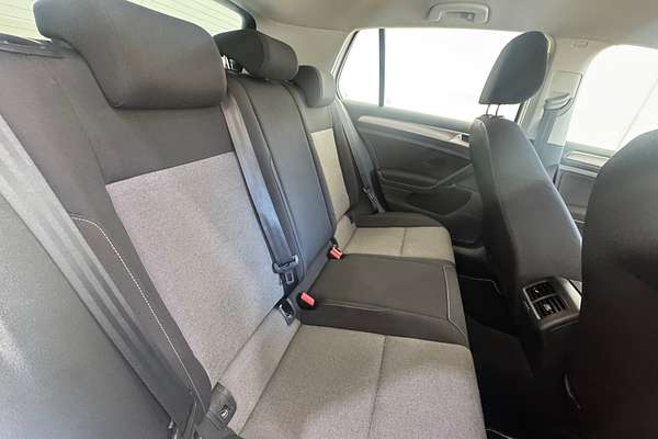 2016 Volkswagen Golf 92TSI 7