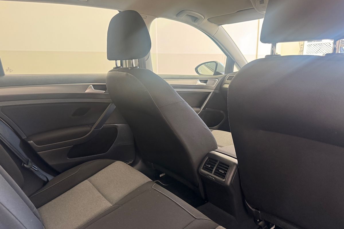 2016 Volkswagen Golf 92TSI 7
